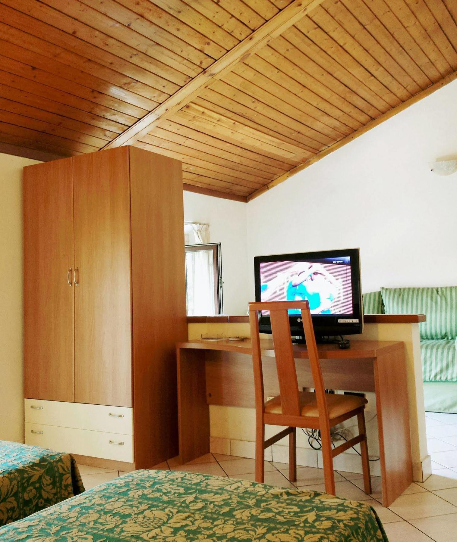 Hotel Eden Milan Bagian luar foto